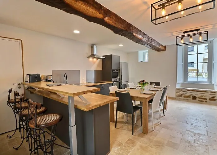 Meilleurs hôtels à Chavagne, village de caractère