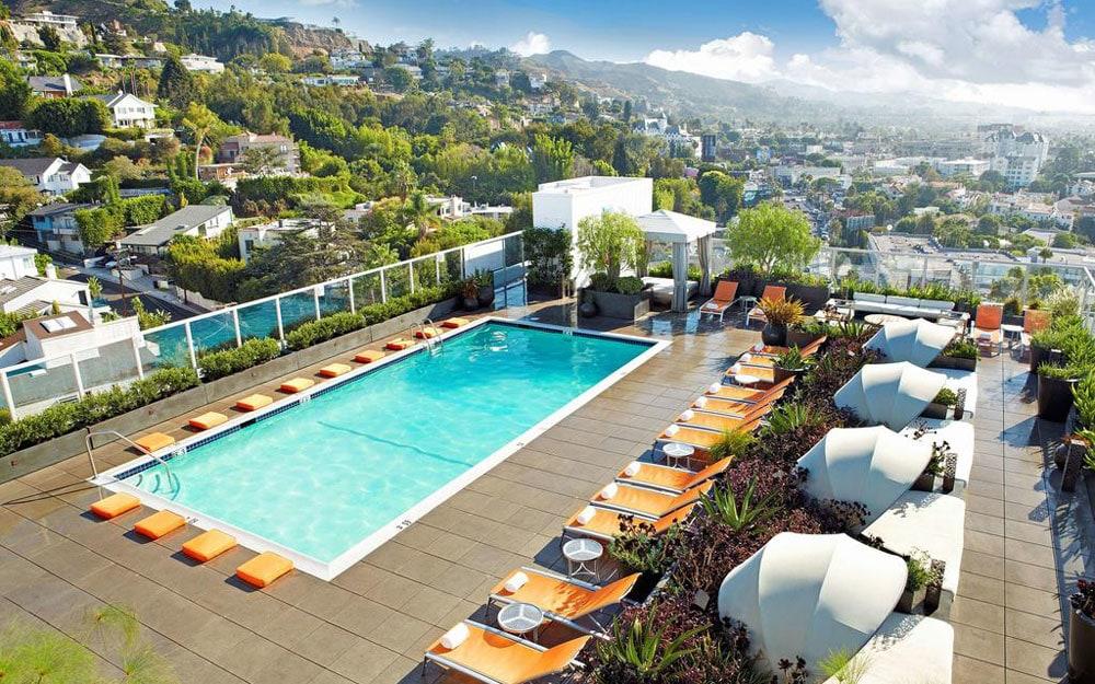 Hôtels liés à des célébrités : où séjourner dans le quartier de WeHo, à Los Angeles ?